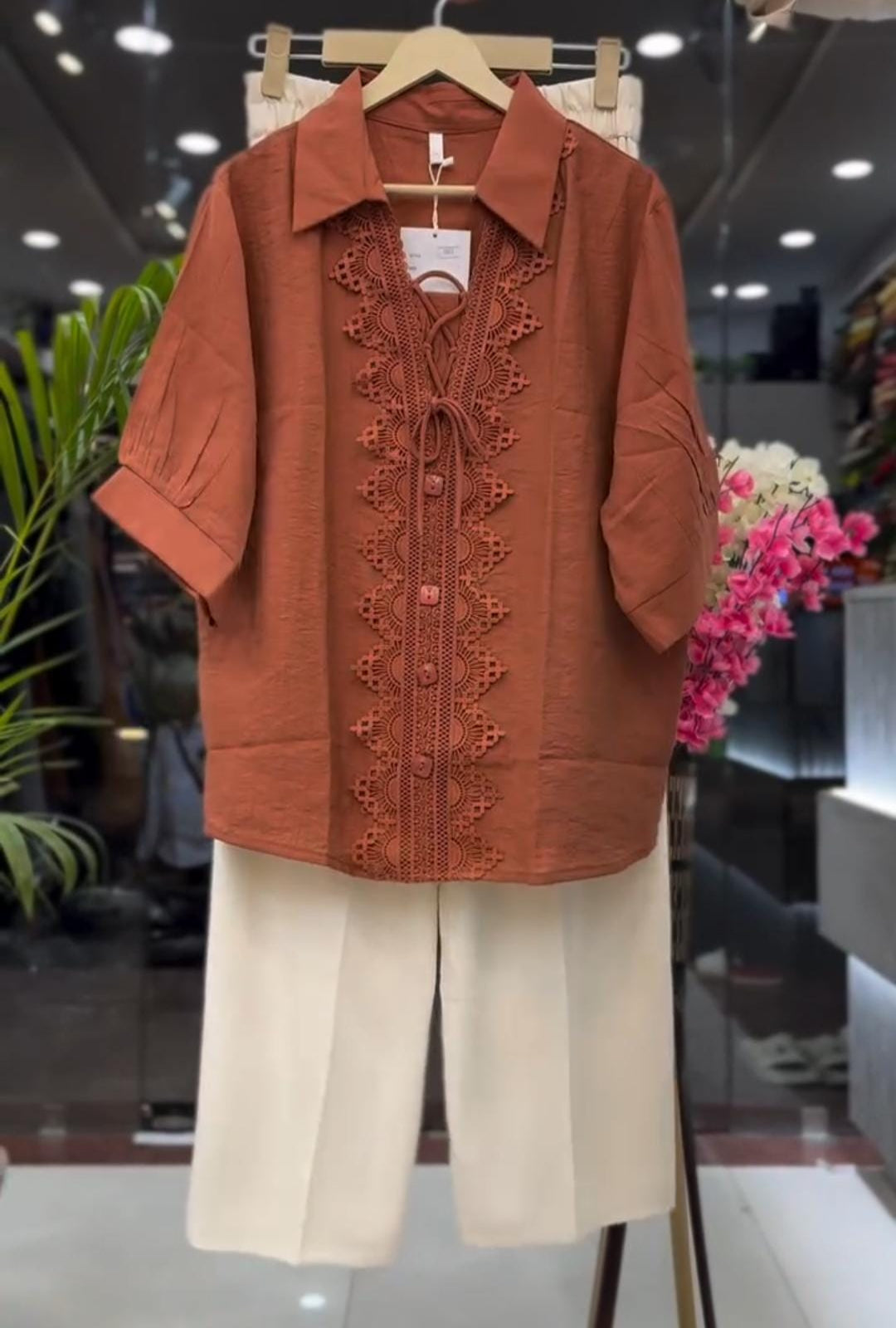 Trendy Top With Pants for Women 🌸