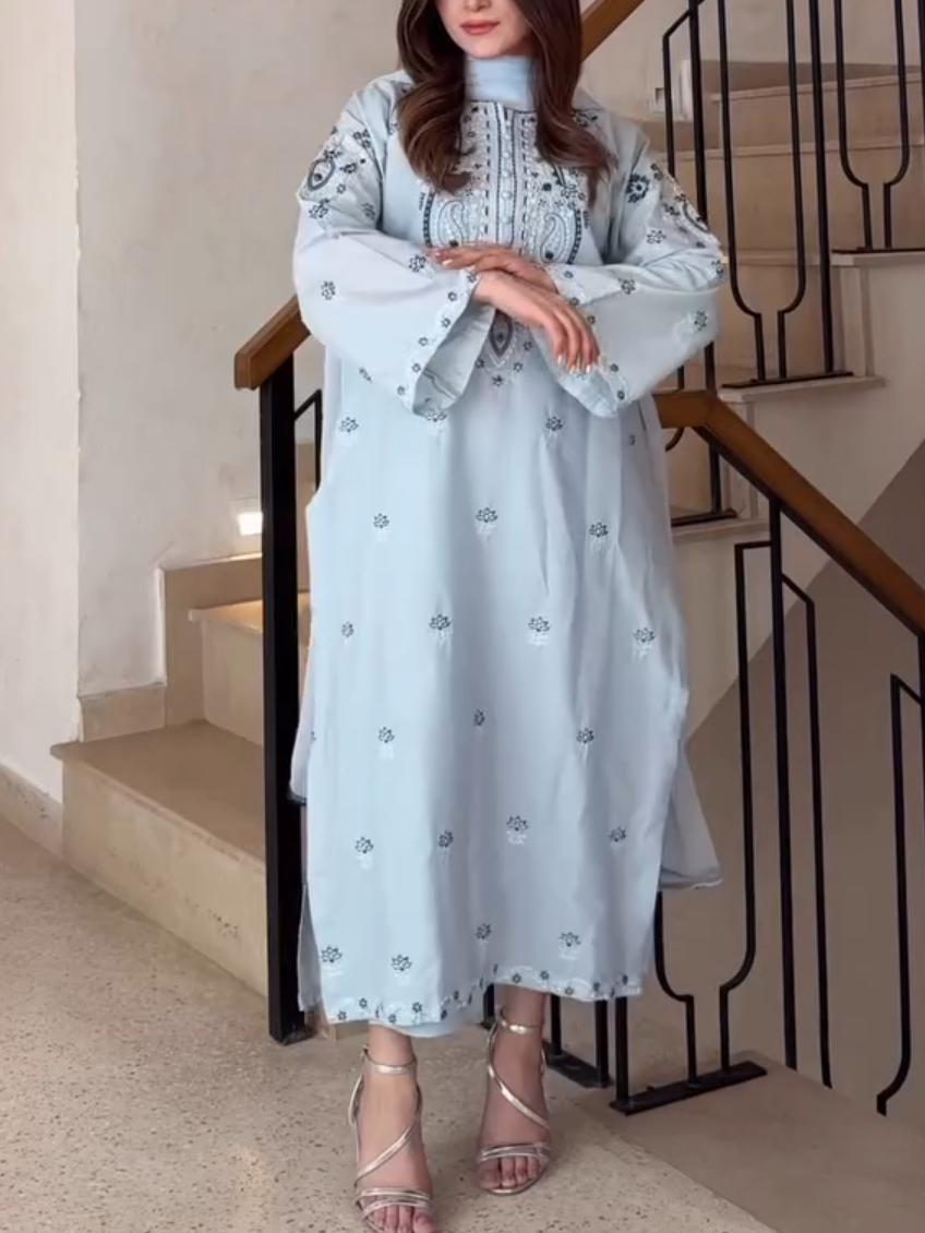 Beautiful Women's 3 Piece Suit
