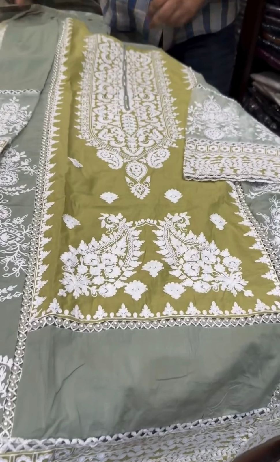 Luxury Embroidered Cotton 3PC Suit
