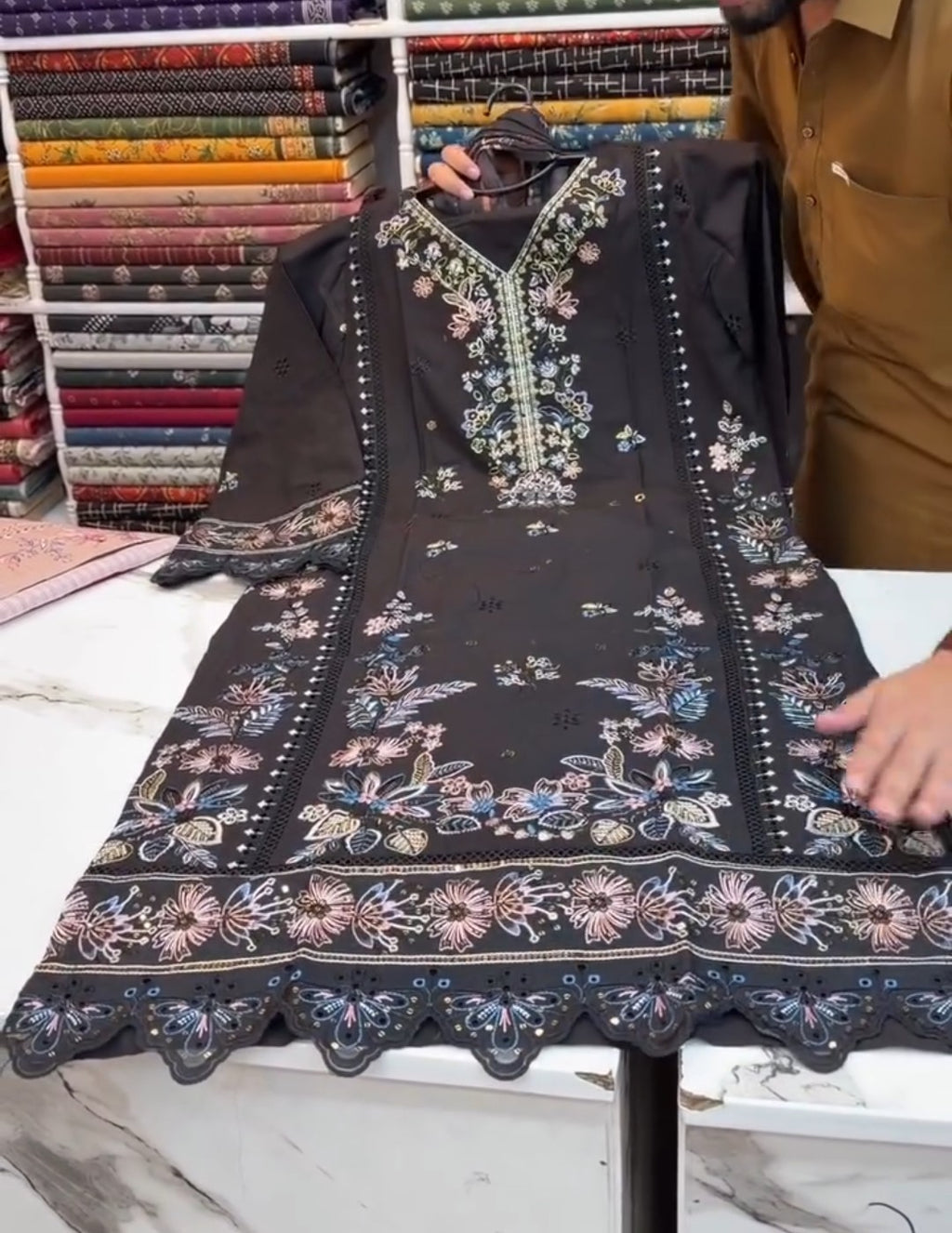 Embroidered 3PCS Lawn Suit ✨