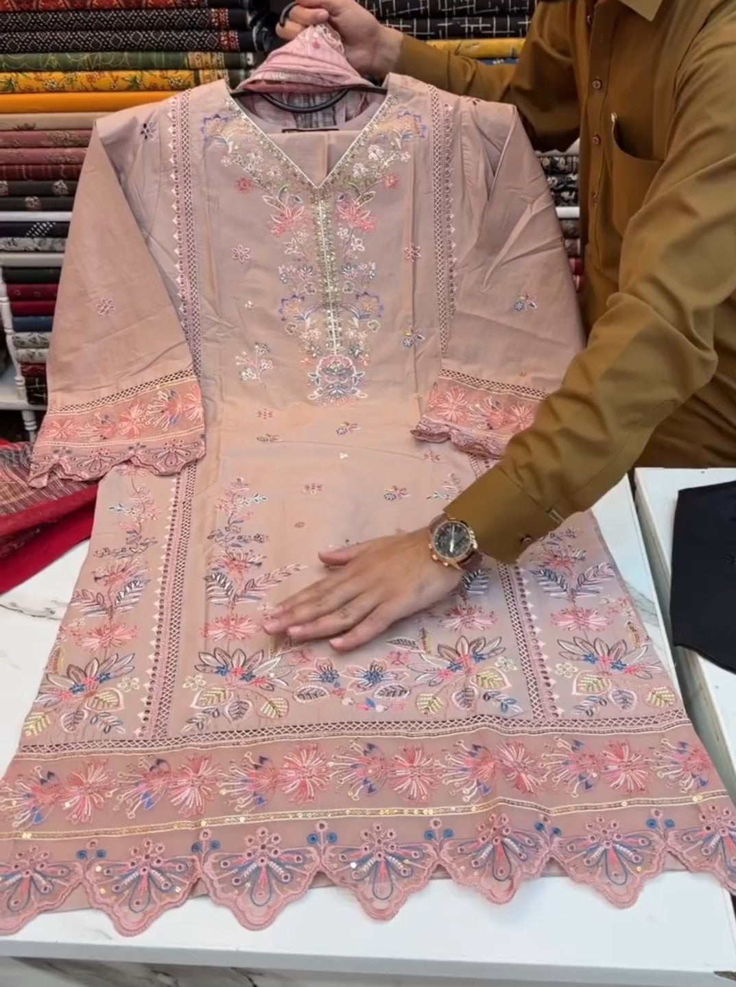 Embroidered 3PCS Lawn Suit ✨