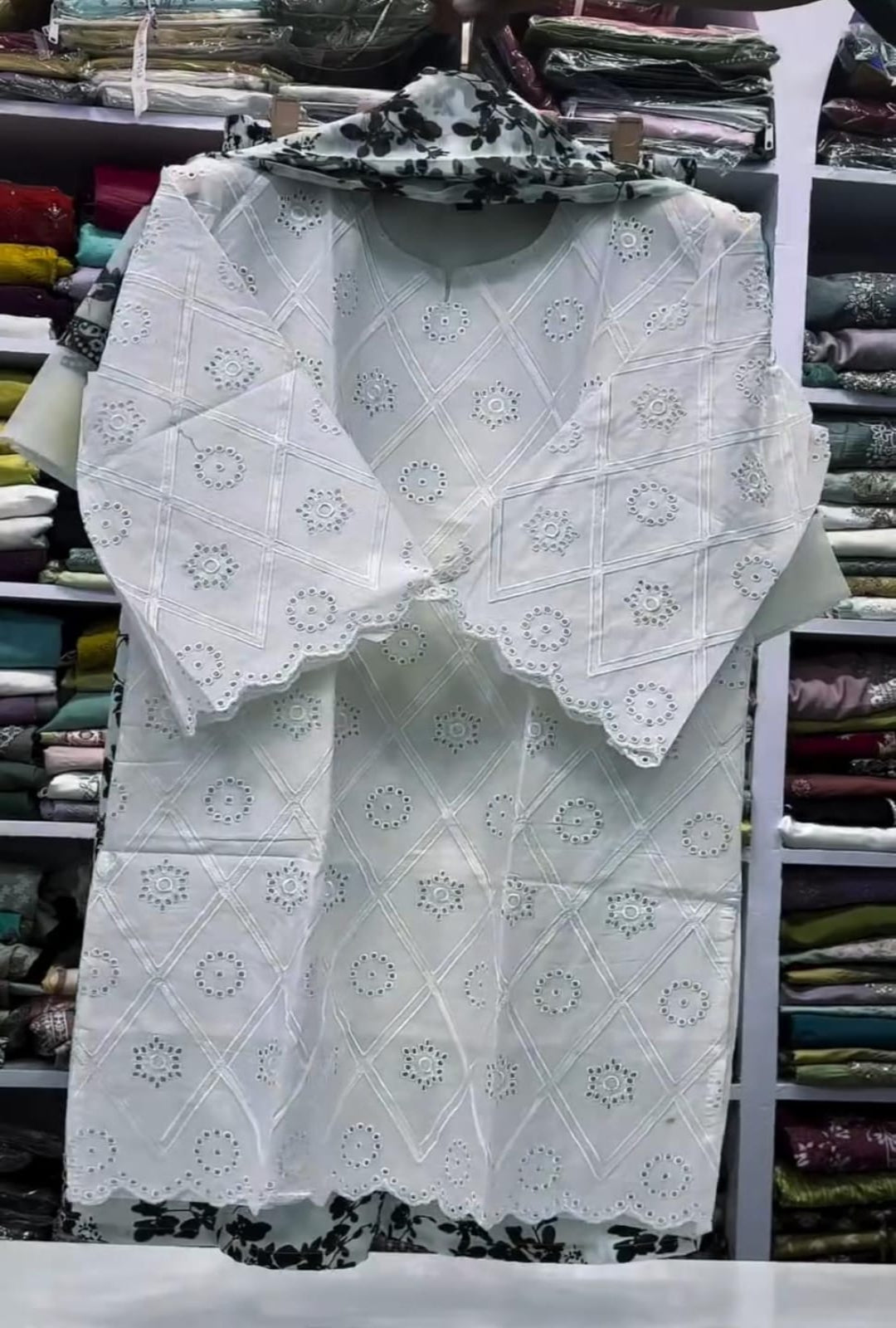 Elegant Embroidered 3PC Suit