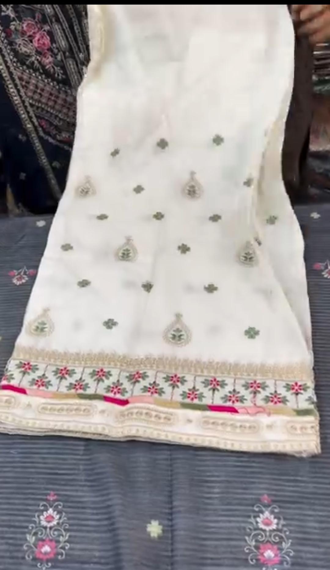 Women's 3 Piece Embroidered Lawn Suit