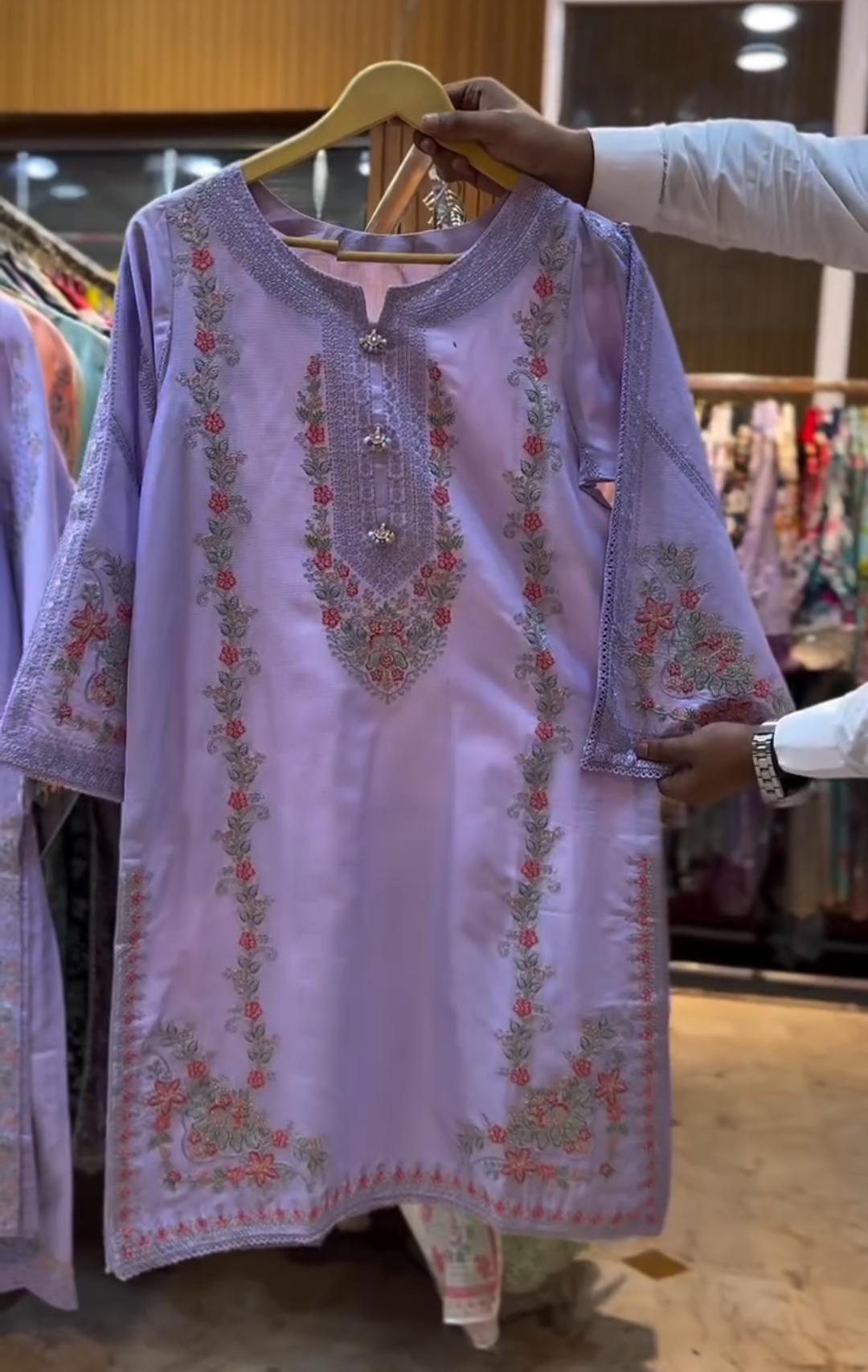 Beautiful Embroidered 3 Piece Suit for Women 🌸