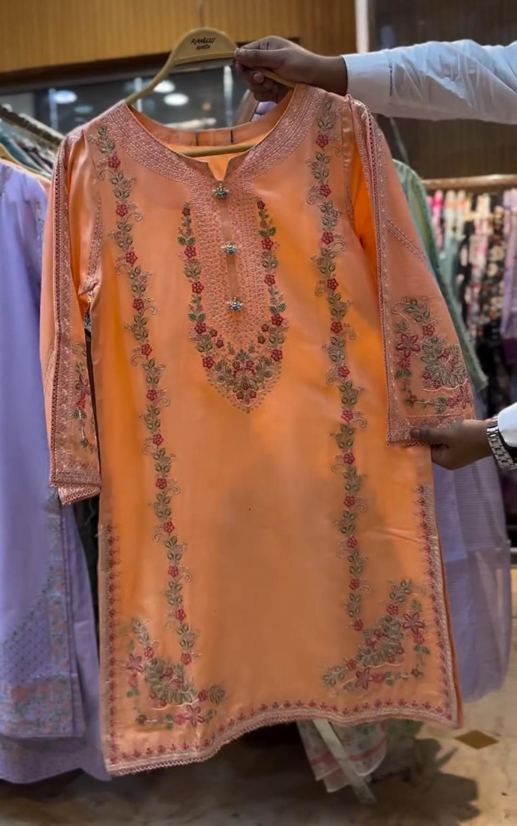 Beautiful Embroidered 3 Piece Suit for Women 🌸