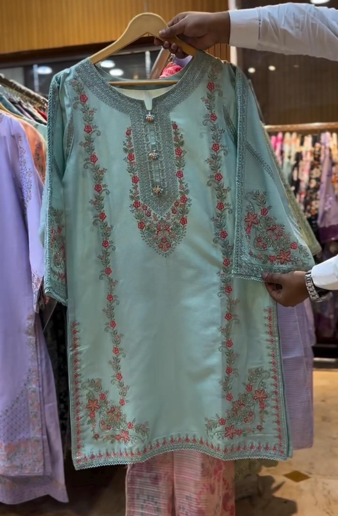 Beautiful Embroidered 3 Piece Suit for Women 🌸