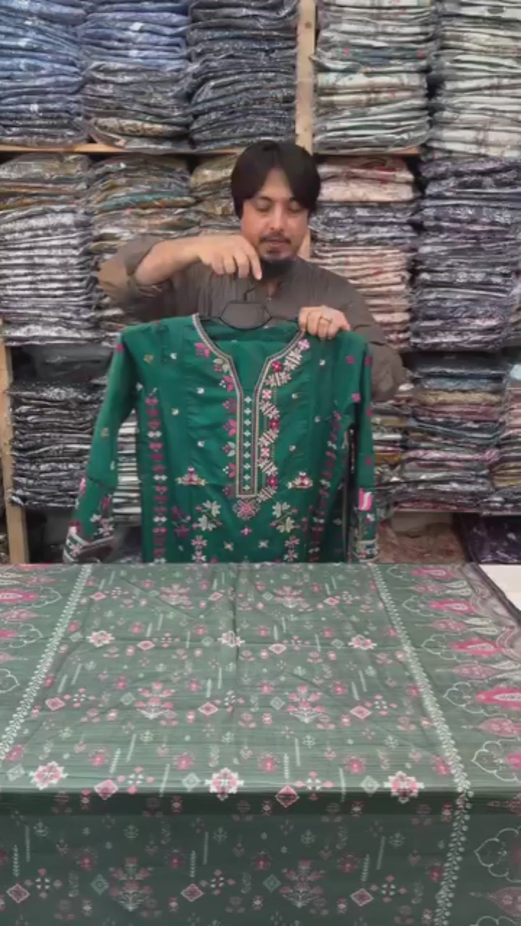 Women's 3 Piece Embroidered Lawn Suit